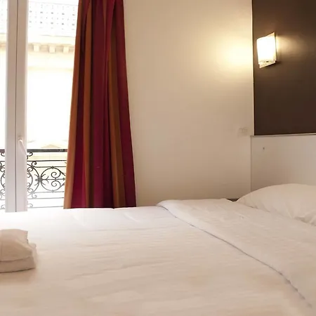Royal Wagram Szálloda 2*