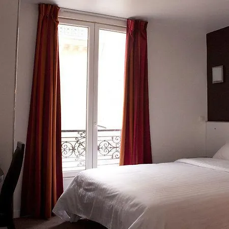 Royal Wagram 2* Paris