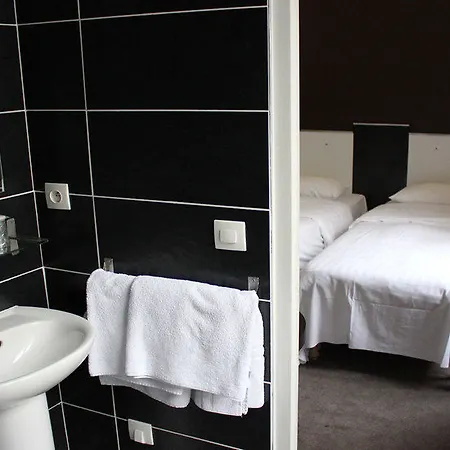 Royal Wagram Hotel