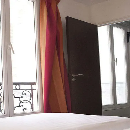 Royal Wagram Hotel