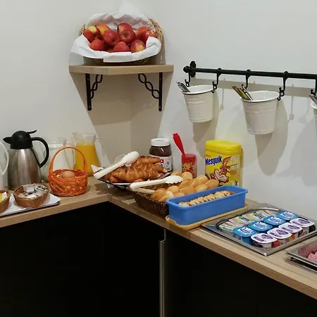 Hotel Royal Wagram 2*