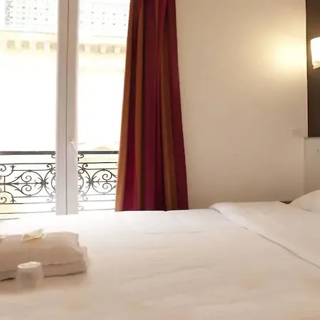 Hotel Royal Wagram Parigi