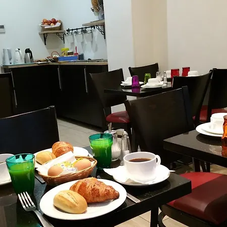 Отель Royal Wagram