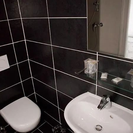 Royal Wagram Отель Париж