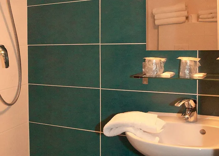 Royal Wagram 2* Paryż